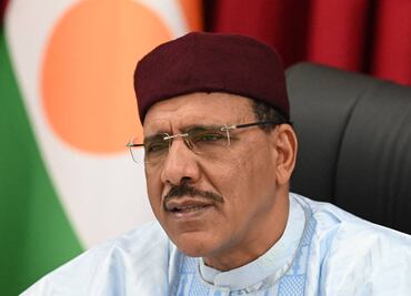 Médico visita al presidente depuesto de Níger y religiosos inician mediación con militares