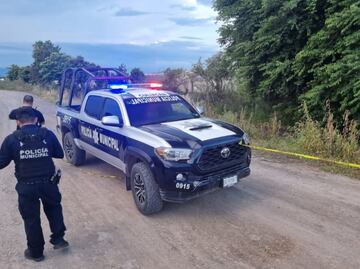 Matan a balazos a dos policías municipales en Tenango del Aire; automovilistas encuentran los cuerpos