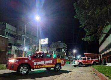 Reportan desplome de edificio de 10 pisos en Argentina; hay un muerto y una decena de desaparecidos