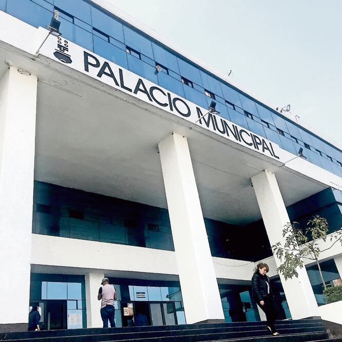 Los trabajadores dados de baja se irán sólo con el pago de la primera quincena de noviembre y su parte proporcional de aguinaldo, más no una liquidación, informó el vocero del ayuntamiento. (ARCHIVO EL UNIVERSAL)