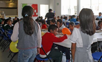  GDF becará a 224 niños indígenas que estudian en la capital