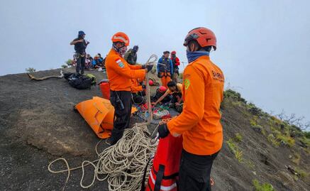 "No resistió"; hallan sin vida a turista brasileña que cayó en barranco de volcán en Indonesia