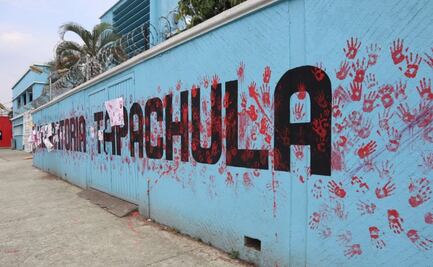 Protestan contra maestros acosadores en preparatoria de Tapachula, Chiapas