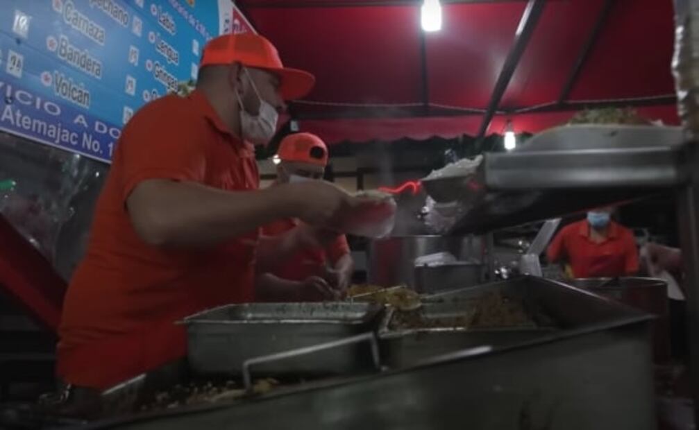 Youtuber comprueba cuáles son los tacos más rápidos de México