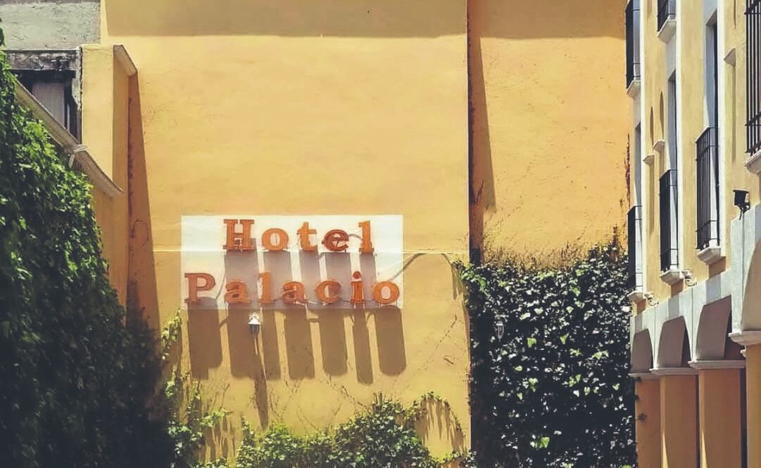 Karen ingresó acompañada al hotel; más tarde fue encontrada sin vida. Foto Especial