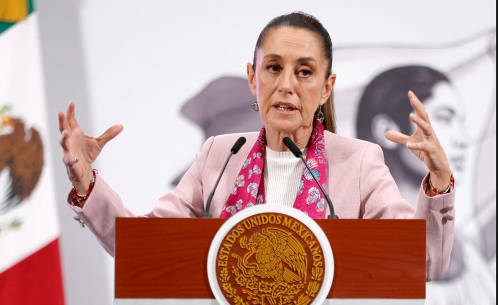 Ante el viaje a Países Bajos que realiza la gobernadora de Campeche, Layda Sansores, para celebrar su cumpleaños, Sheinbaum Pardo señaló que las personas tienen derecho a salir de vacaciones, pero reitero que tiene que haber humildad en el ejercicio del servicio público. Foto: Diego Simón Sánchez/EL UNIVERSAL