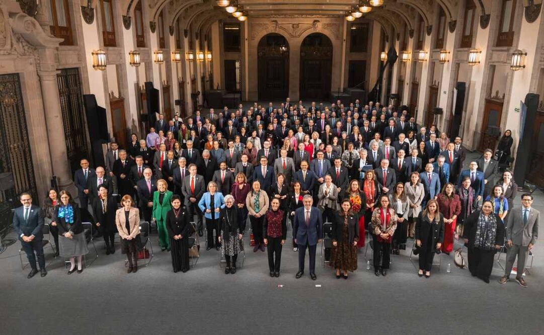 Reunión de titulares de Embajadas y Consulados 2025. Foto: X @Claudiashein