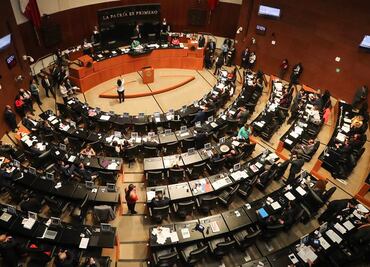 Senado guarda minuto de silencio por estudiantes del Tec de Monterrey