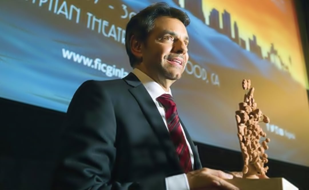 Eugenio received the Tree of Life Honorary Award. (Photo: Armando Arorizo/EL UNIVERSAL)