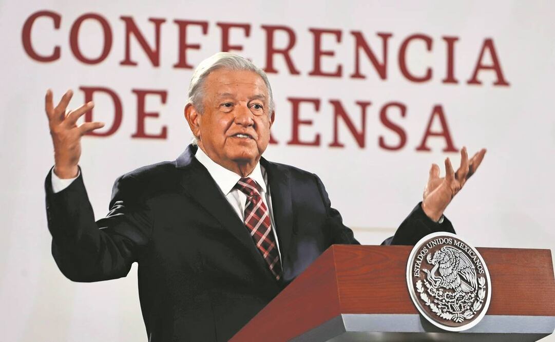 El presidente López Obrador llamó a los 40 millones de paisanos y personas de origen hispano en EU a no apoyar a republicanos o demócratas si se maltrata a México. Foto: Berenice Fregoso/EL UNIVERSAL