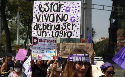 Marcha del 8M, en consignas y carteles; “estar viva no debería ser un logro”, expresan las asistentes