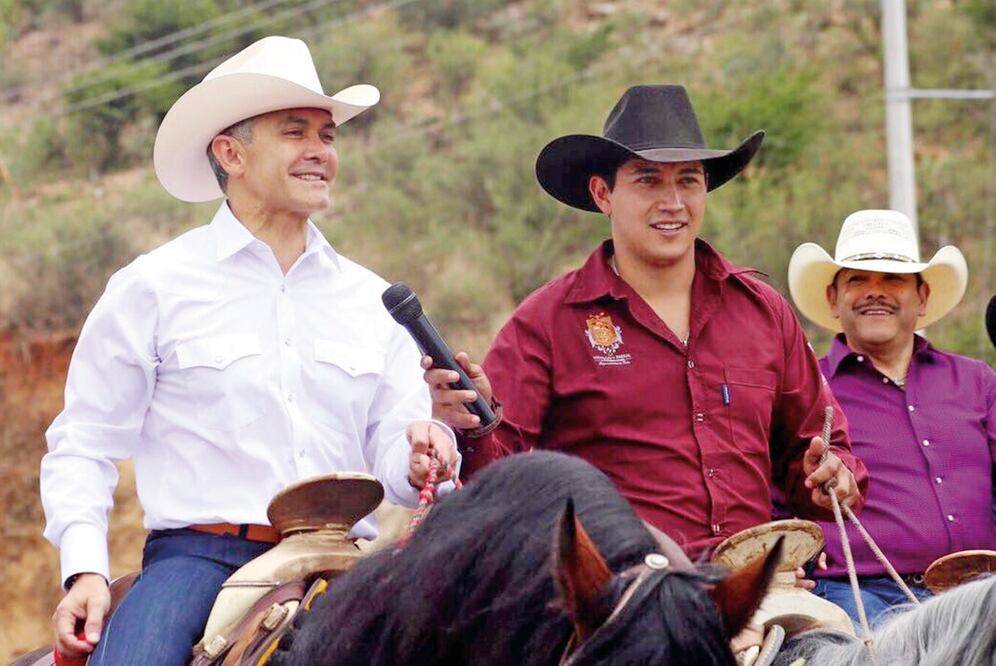 A lomo de caballo, Miguel Ángel Mancera junto con unos 7 mil jinetes emularon la entrada de Francisco Villa a la tierra en la que fuera asesinado en 1923 (GOBIERNO DE LA CDMX)