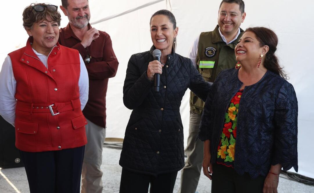 Claudia Sheinbaum supervisa avances del Trolebús Elevado Chalco-Santa Martha al lado de Clara Brugada y Delfina Gómez. Foto: Presidencia