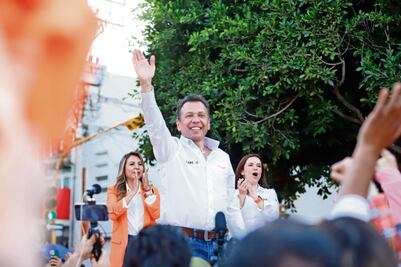 Plantea Lemus (MC) regresar las escuelas de tiempo completo