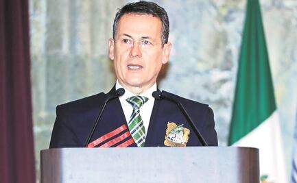 Vinculan a proceso a rector de la UAEH por evasión fiscal personal