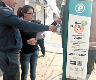 Vuelven multas de tránsito y parquímetros a Naucalpan