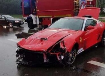 1 de 40 Ferrari GTB Alonso Edition es destruido en un choque