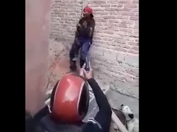 Sujeto toma como rehén a su hija y amenaza con matarla