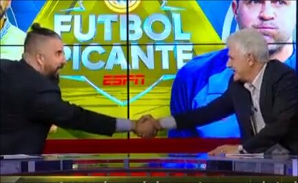 Tuca Ferretti apenas llegó a ESPN como analista y ya apostó el bigote con Álvaro Morales