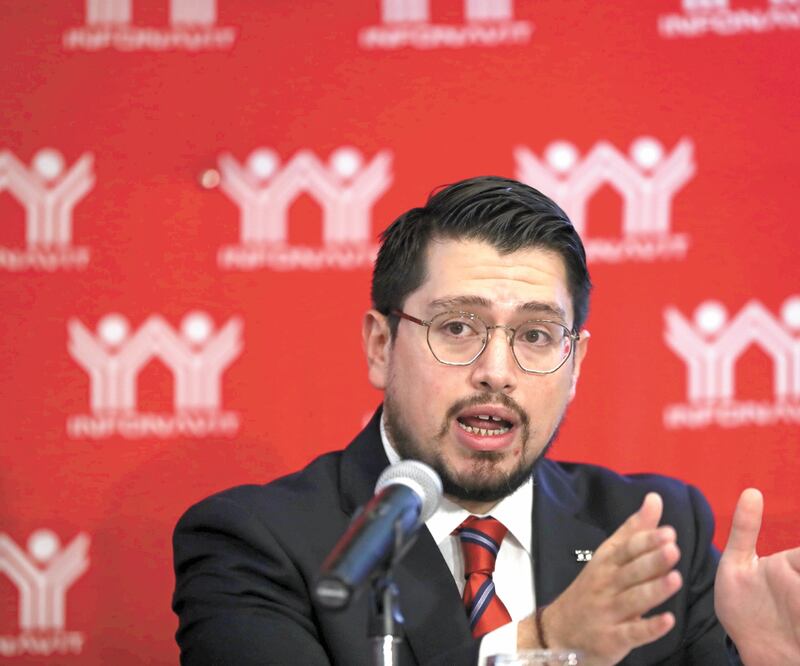 Carlos Martínez dijo que las mujeres, por cuestiones de maternidad, lo tramitan a los 30 años, cuando los hombres lo piden desde los 23. Foto: ARCHIVO EL UNIVERSAL