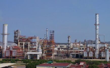 Refinería de Pemex en Salina Cruz, Oaxaca, reduce 50% su producción 