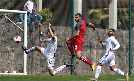 Cruz Azul cierra la pretemporada con triunfo