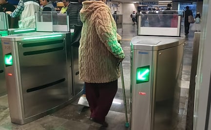 Entran en funcionamiento nuevas puertas de entrada y salida en la estación Zócalo del Metro; en días próximos, operarán más