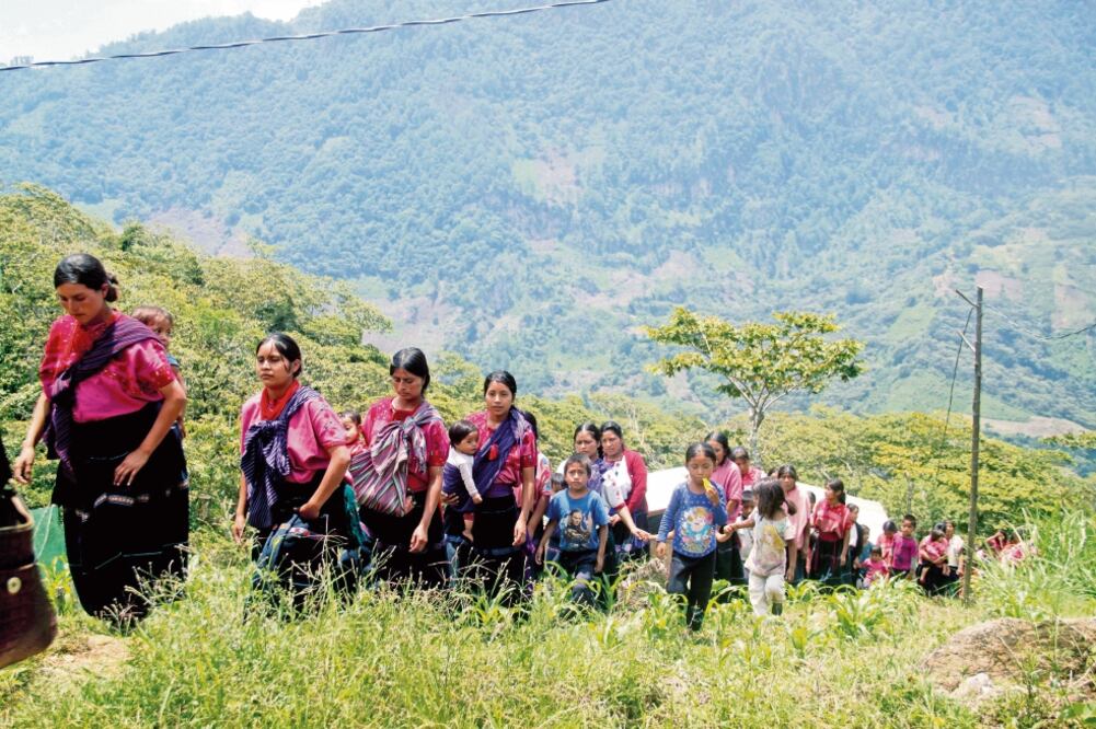 Los desplazados acusan que no tienen alimento para el sustento diario. por lo que piden al actual gobierno la entrega de la ayuda humanitaria. Foto: María de Jesús Peters / EL UNIVERSAL
