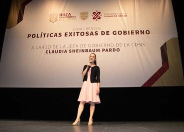 Sheinbaum da conferencia en Tijuana; destaca la importancia de la participación de mujeres en vida pública