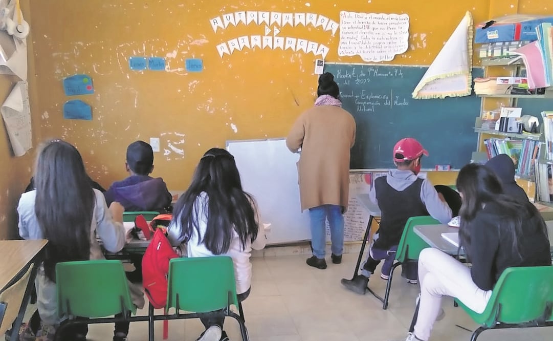 En la escuela Defensores de la Patria sólo hay un salón que comparten desde niños de preescolar hasta secundaria. Foto: Moisés Medina