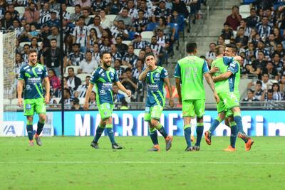 Puebla sorprende a Monterrey como visitante