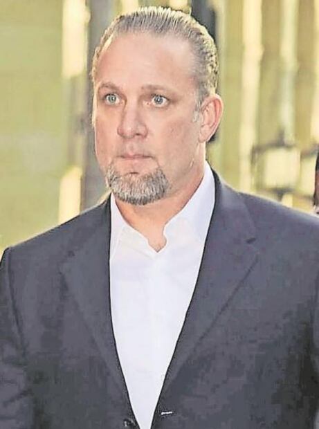 Ellos salieron ¡con estrellas porno!