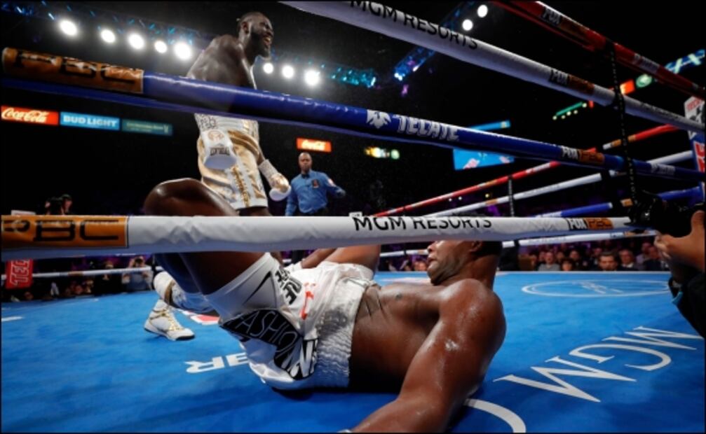 El impresionante nocaut en pelea por título de los pesos pesados