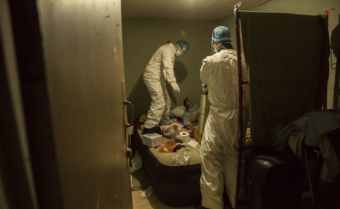 La mayoría de los centros médicos en Tijuana están saturados o sólo atienden Covid, por lo que heridos y accidentados son trasladados a otros municipios. Fotos: Omar Martínez. CUARTOSCURO 