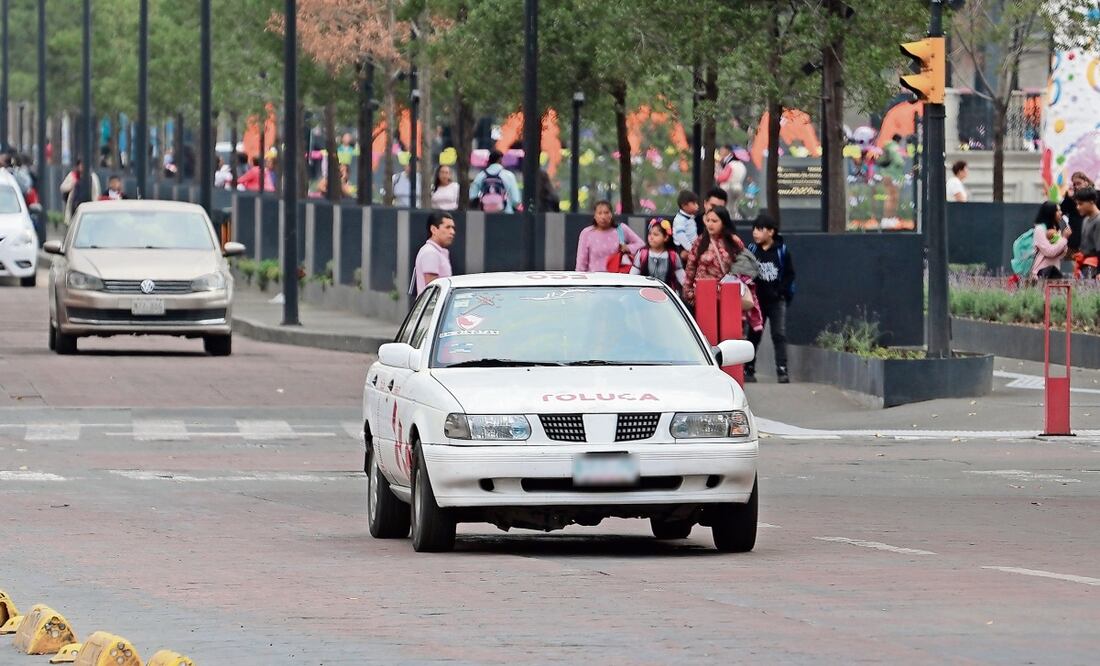 La zona norte de la capital mexiquense se ha convertido en otro foco rojo para los taxistas. Foto: Alejandro Vargas / EL UNIVERSAL