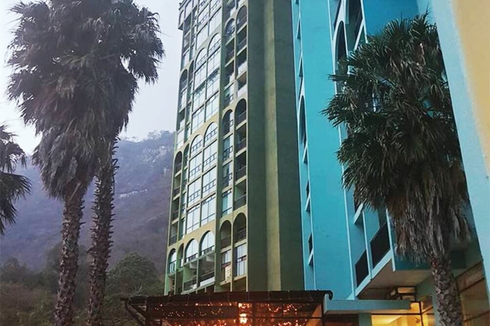 El hotel en el que se hospedaba Javier Duarte se encuentra en una zona natural privilegiada por la belleza de los volcanes de Tolimán, Atitlán y San Pedro. (FACEBOOK)