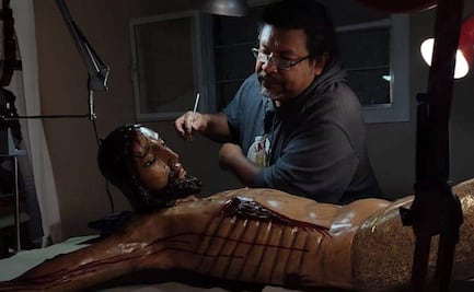 El hombre que le da vida al barro 