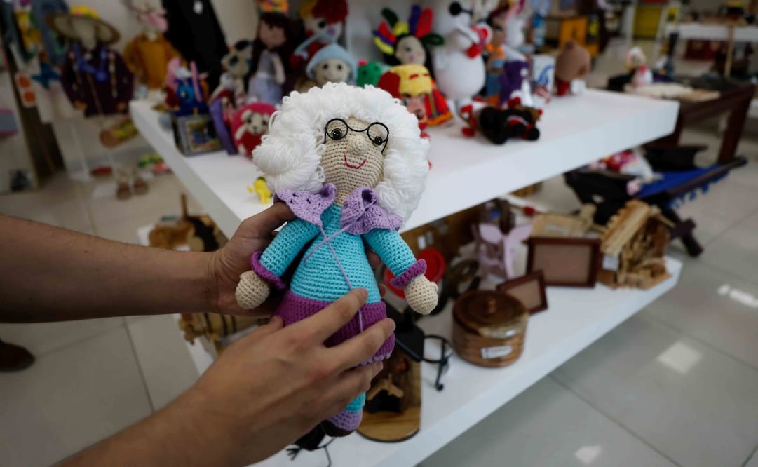Los productos de “Arte por la Libertad” abarcan distintas técnicas: herrería, cerámica, textiles, óleo, piñatería, carpintería, textiles, moldeado de jabón. Foto: Diego Simón Sánchez/ EL UNIVERSAL