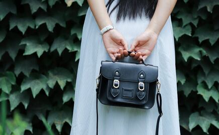 Cómo eliminar manchas de tus bolsos de cuero