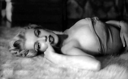 Subastarán fotos de Marilyn Monroe desnuda y en la cama 