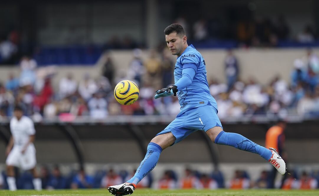 Julio González, portero de Pumas, sufre accidente automovilístico saliendo de Cantera FOTO: IMAGO