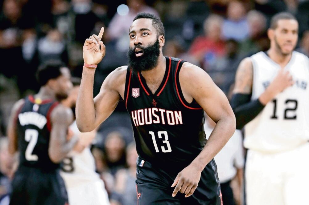 Rockets pagará a James Harden 42 mdd por temporada (ERIC GAY. AP)