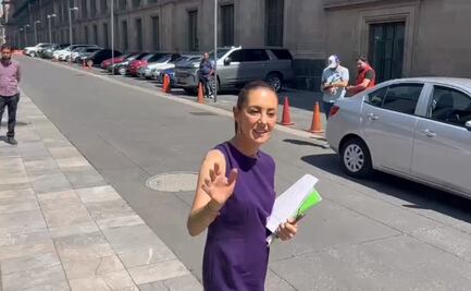 Sheinbaum asiste a Palacio Nacional para sostener encuentro con AMLO, tras anunciar que solicitará licencia