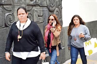 Andrea Legarreta, de shopping en el Centro