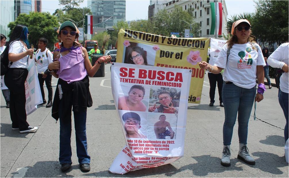 Sobrevivientes de feminicidio marchan para pedir Ley Oropéndola. Ayyselet Gutierrez exige que detengan a su agresor. Foto: Brenda Martínez/EL UNIVERSAL