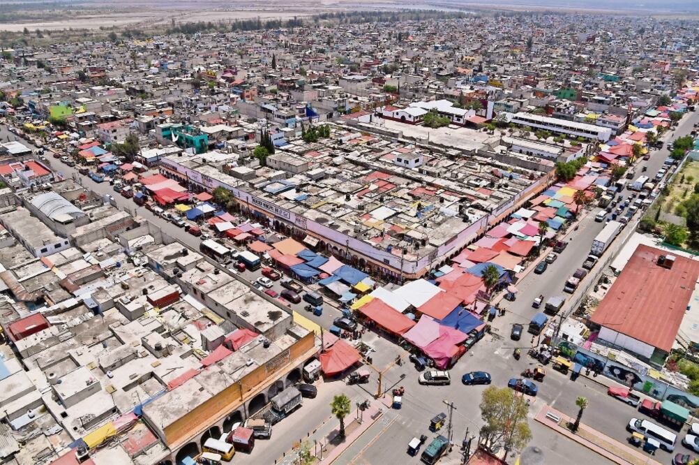 El Ejecutivo estatal propone crear un catálogo de trámites y servicios en el cual se podrá consultar qué gestiones son necesarias para cada interés. (ARCHIVO EL UNIVERSAL)