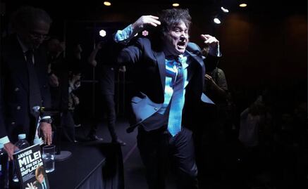 De la dolarización a la venta de órganos: Así es Javier Milei, el candidato que arrasó en Argentina