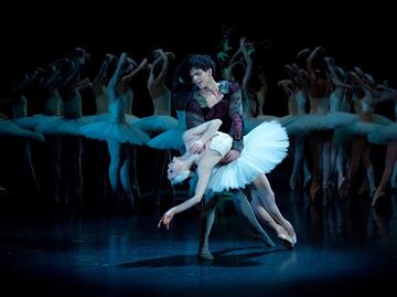 Plenitud de Isaac Hernández en el English National Ballet