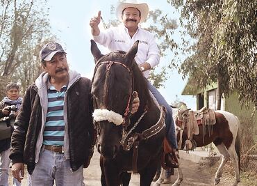 Ahued pide "regresar los ojos" al campo