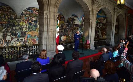 En Cuarto Informe, AMLO presume su plan de "cero corrupción"; celebra ingresos extra por 2.4 billones